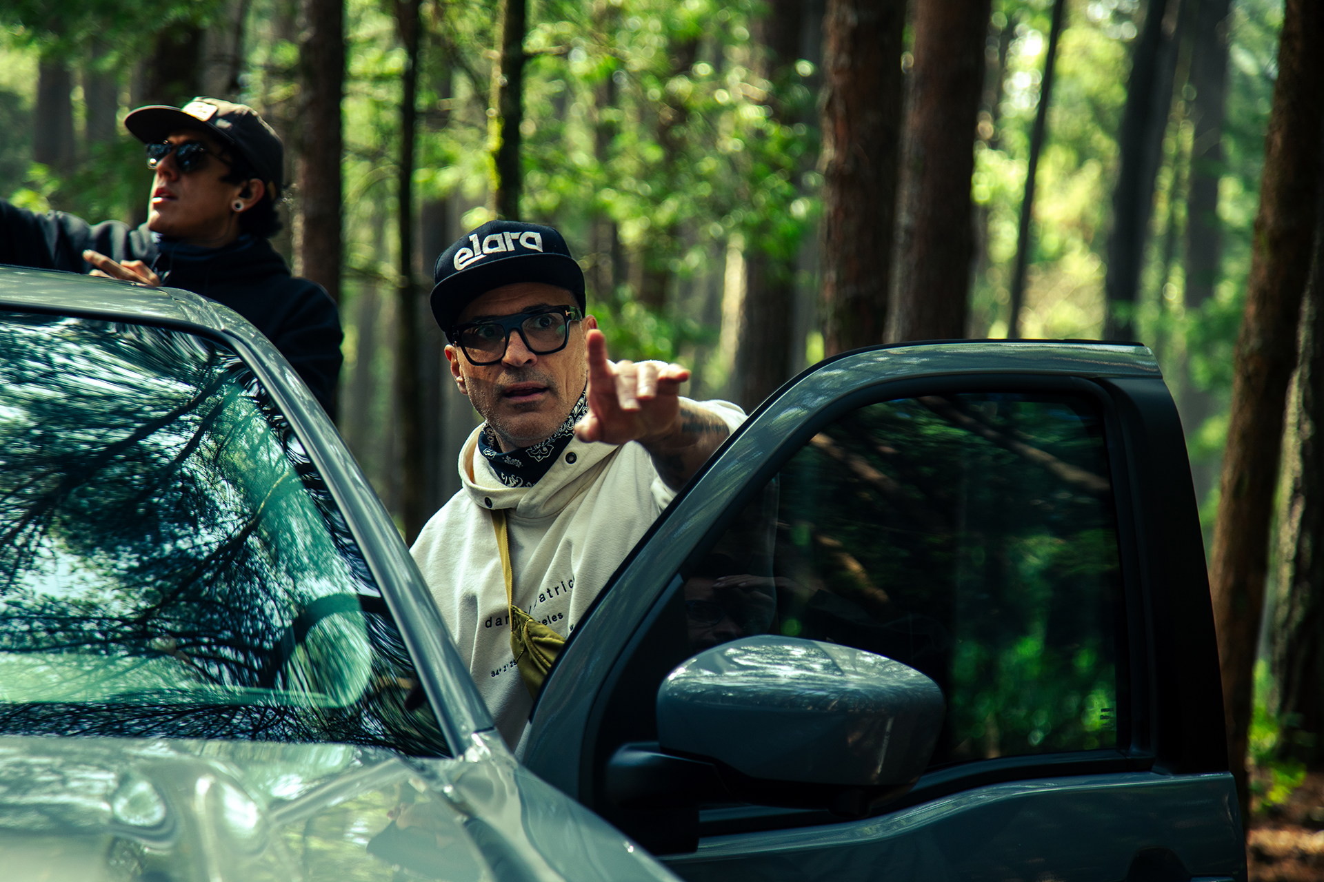 “Shooting with What Fits in Your Pocket”: Diego Pernía and the Challenge…